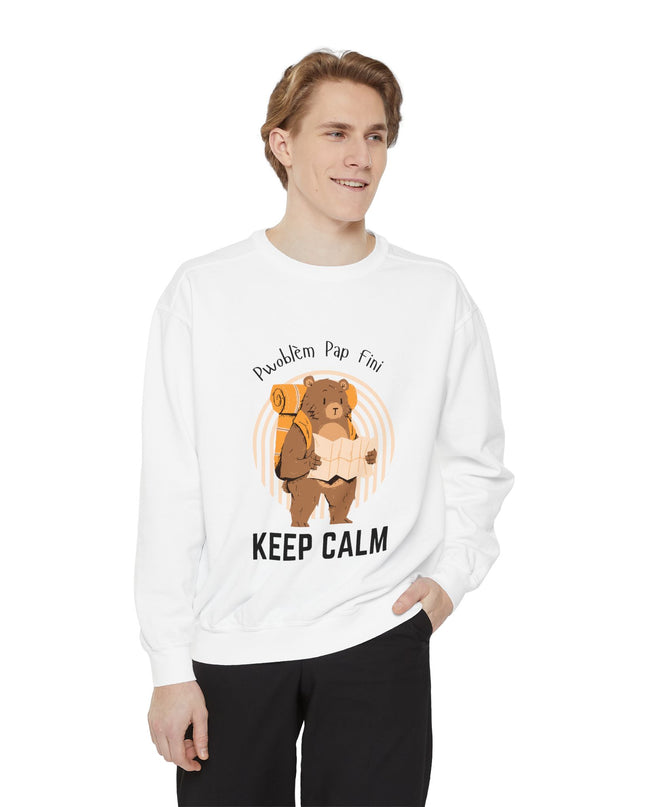 Pwoblem Pap Fini Keep Calm Sweatshirt – Haitian Creole Inspirational Sweater – Unisex Relaxed Fit Fleece - CreoleSizzle