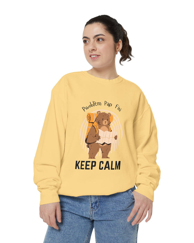 Pwoblem Pap Fini Keep Calm Sweatshirt – Haitian Creole Inspirational Sweater – Unisex Relaxed Fit Fleece - CreoleSizzle