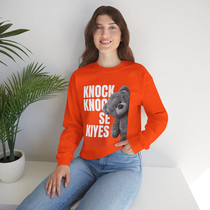 Knock Knock Se Kiyes Sweatshirt Haitian Creole Humor Cozy & Bold Design Bold Haitian Pride Shirt for Cultural Heritage - CreoleSizzle