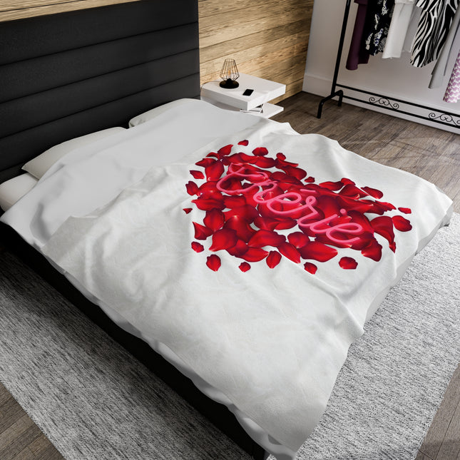 Chérie Rose Petal Velveteen Blanket Romantic Valentine's Day Gift | Haitian-Inspired Home Decor Velveteen Plush Blanket - CreoleSizzle